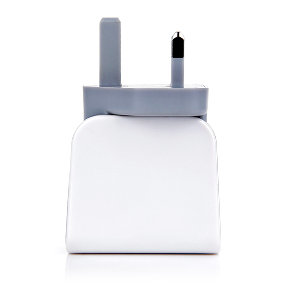 英規(guī)、美規(guī)、歐規(guī)3.1A雙USB充電器-ST30